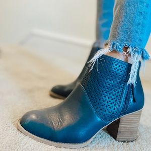 SOFT Navy Blue Bootie 8.5